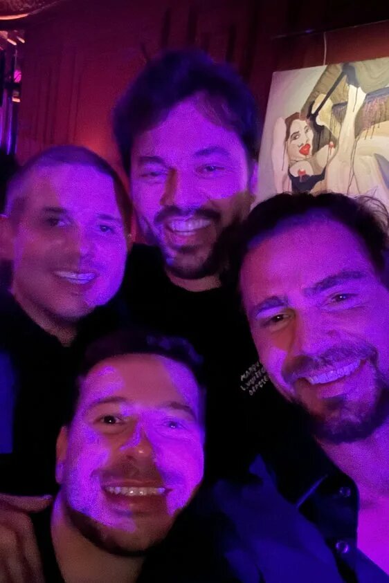 Hugo Motta, Fábio Faria, Daniel Vorcaro e Rodrigo Cunha Mello Salomão em registro reproduzido pelo Brasil de Fato a partir da revista piauí.