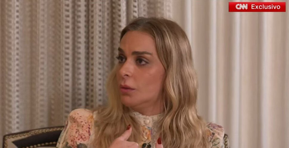 Roberta Luchsinger na entrevista à CNN Brasil exibida em 17 de outubro de 2026.